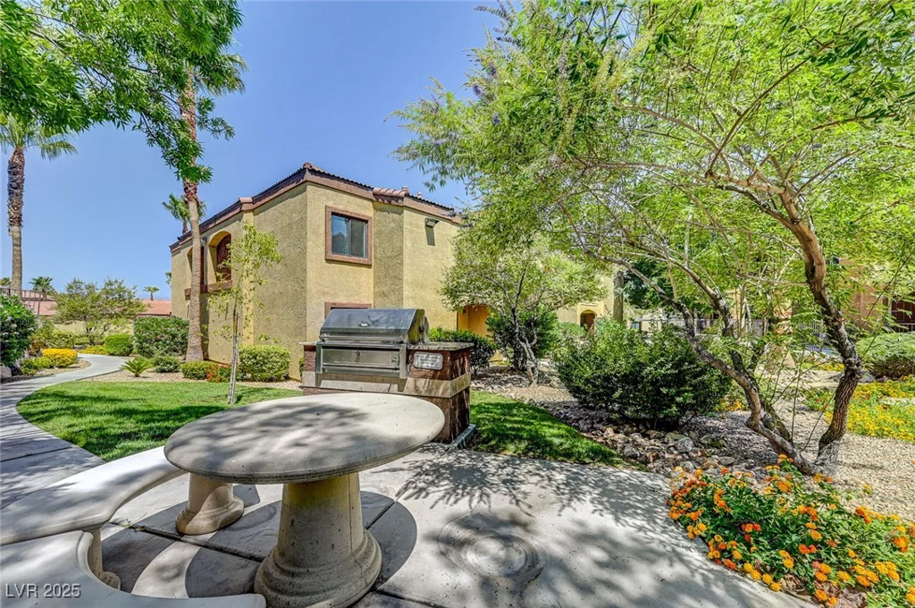 830 Carnegie, Henderson, NV 89052