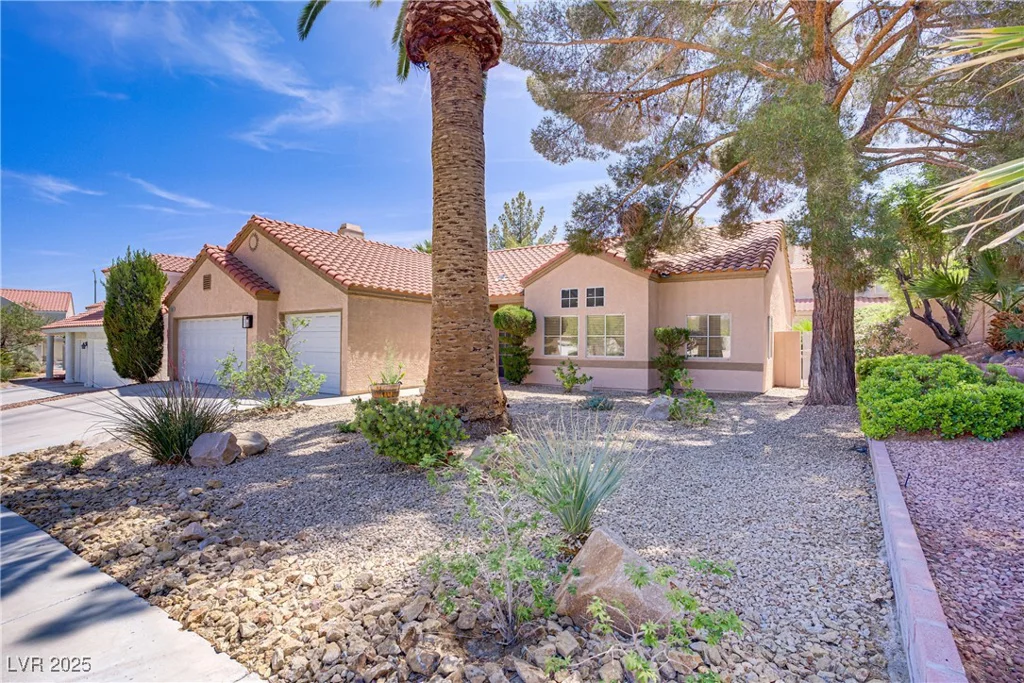 1736 Saddleback, Henderson, NV 89014