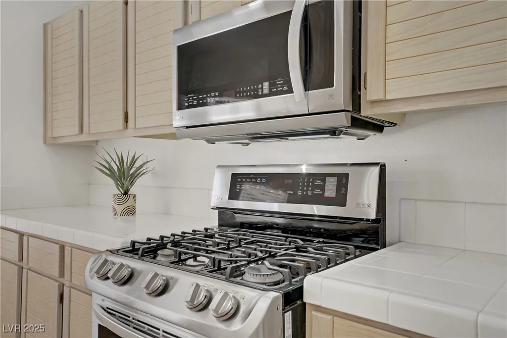 1736 Saddleback, Henderson, NV 89014