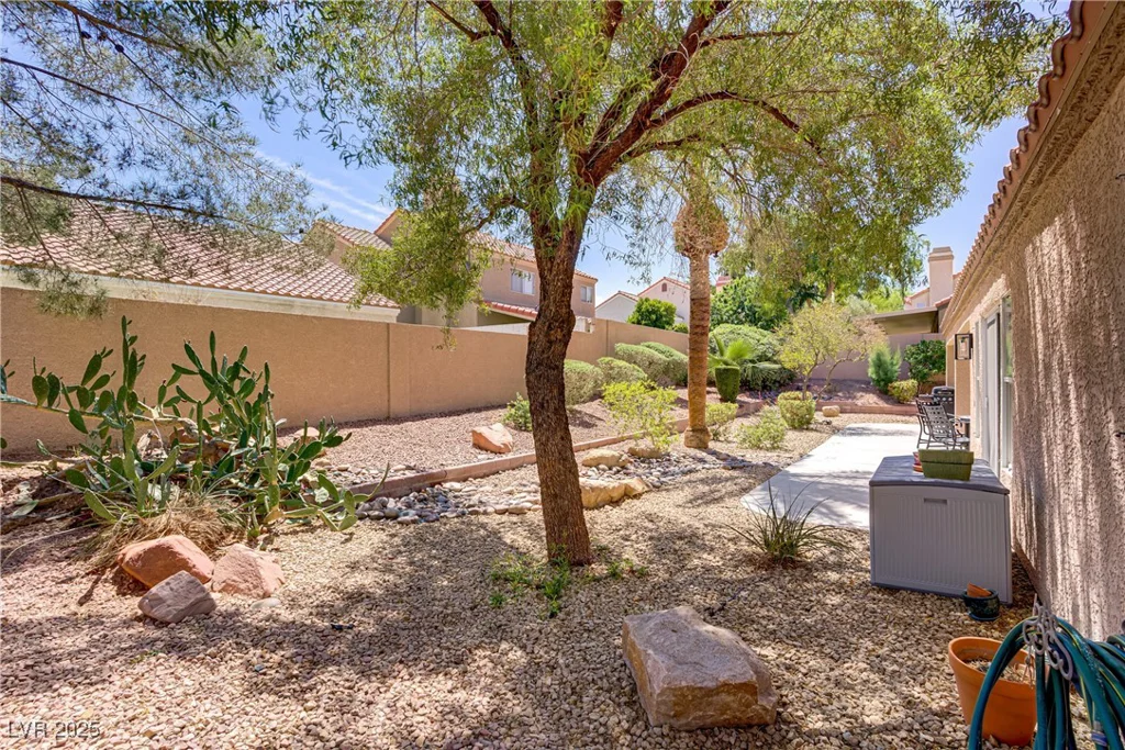 1736 Saddleback, Henderson, NV 89014