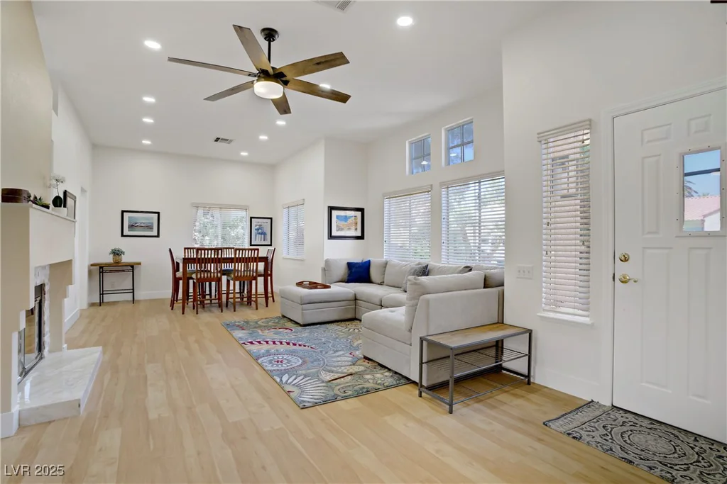 1736 Saddleback, Henderson, NV 89014