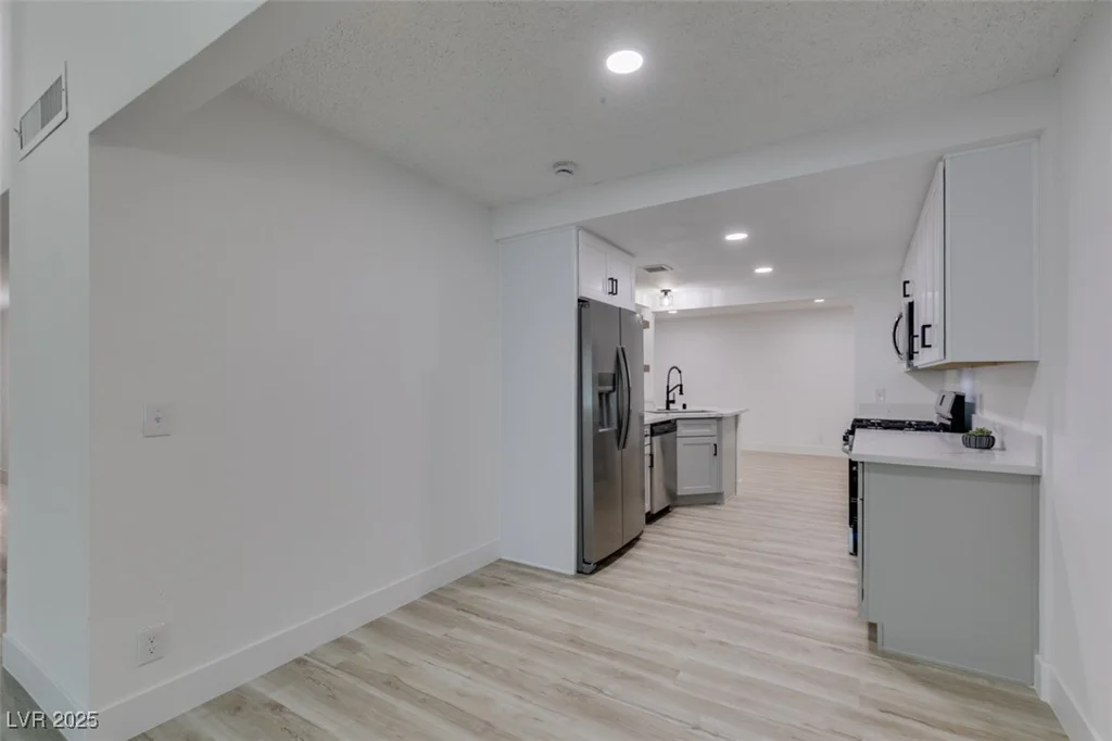 5608 Ridgeline, Las Vegas, NV 89107