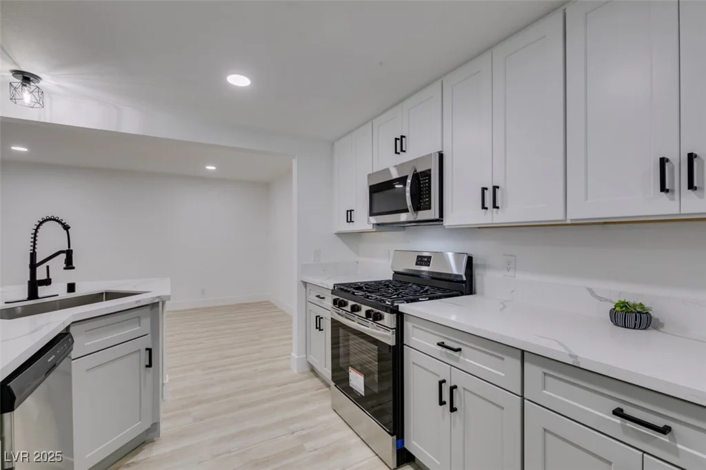 5608 Ridgeline, Las Vegas, NV 89107
