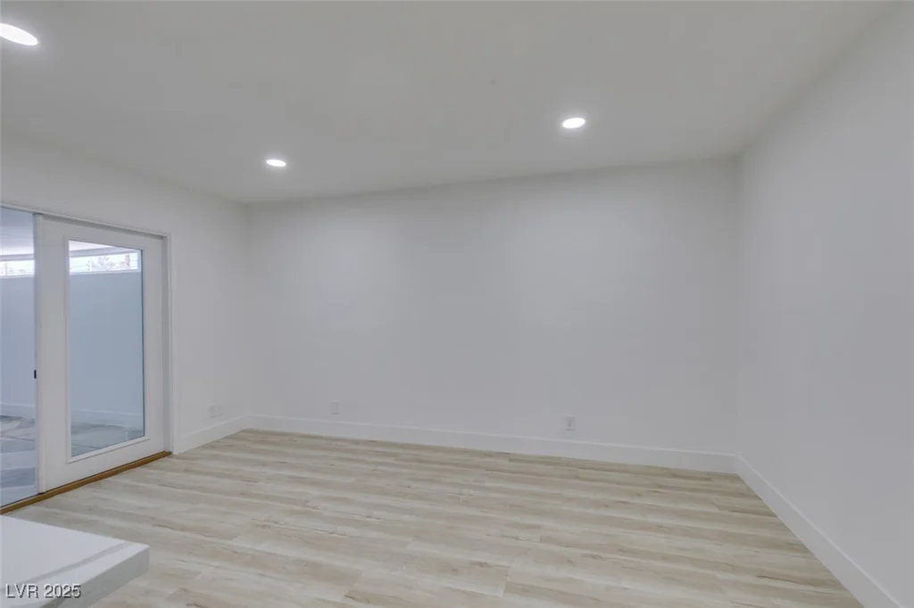 5608 Ridgeline, Las Vegas, NV 89107