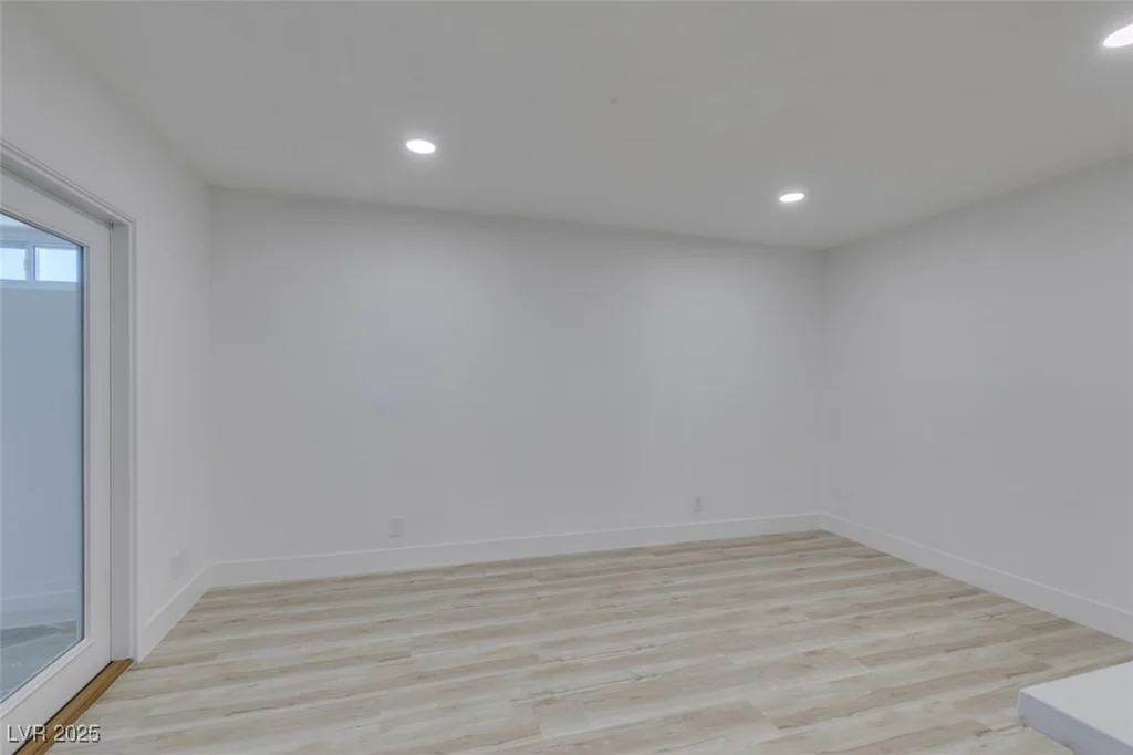 5608 Ridgeline, Las Vegas, NV 89107