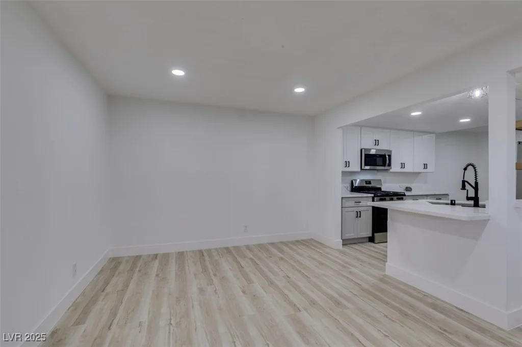 5608 Ridgeline, Las Vegas, NV 89107
