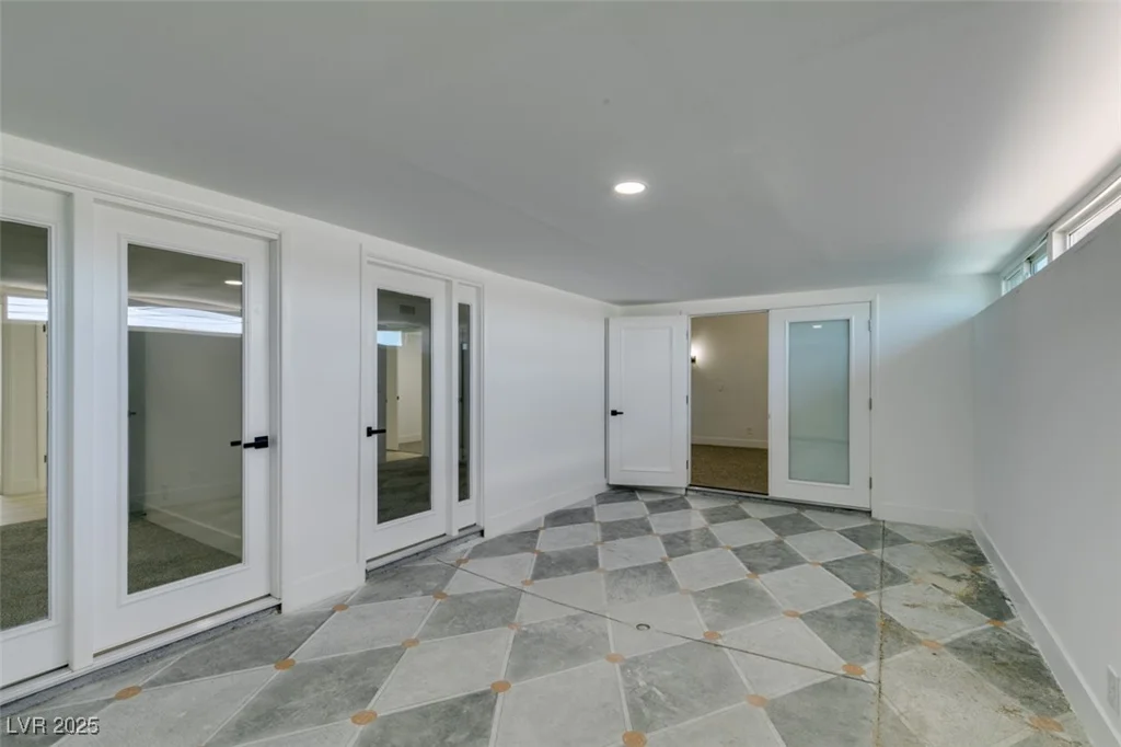 5608 Ridgeline, Las Vegas, NV 89107