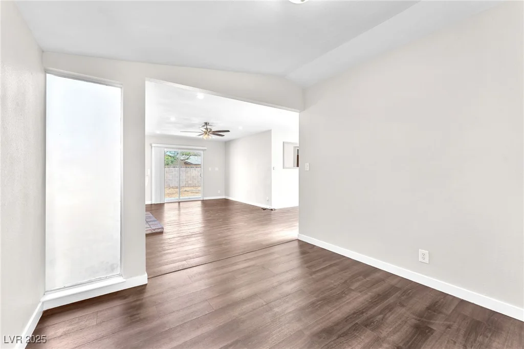 6770 Laronda, Las Vegas, NV 89156