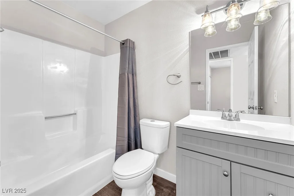 6770 Laronda, Las Vegas, NV 89156