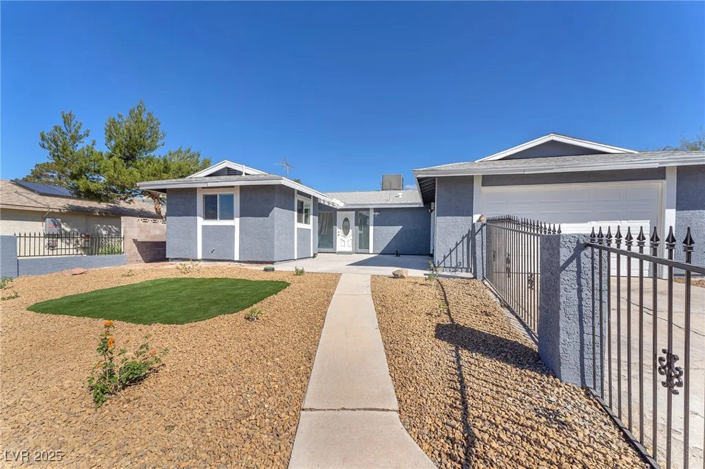 6770 Laronda, Las Vegas, NV 89156