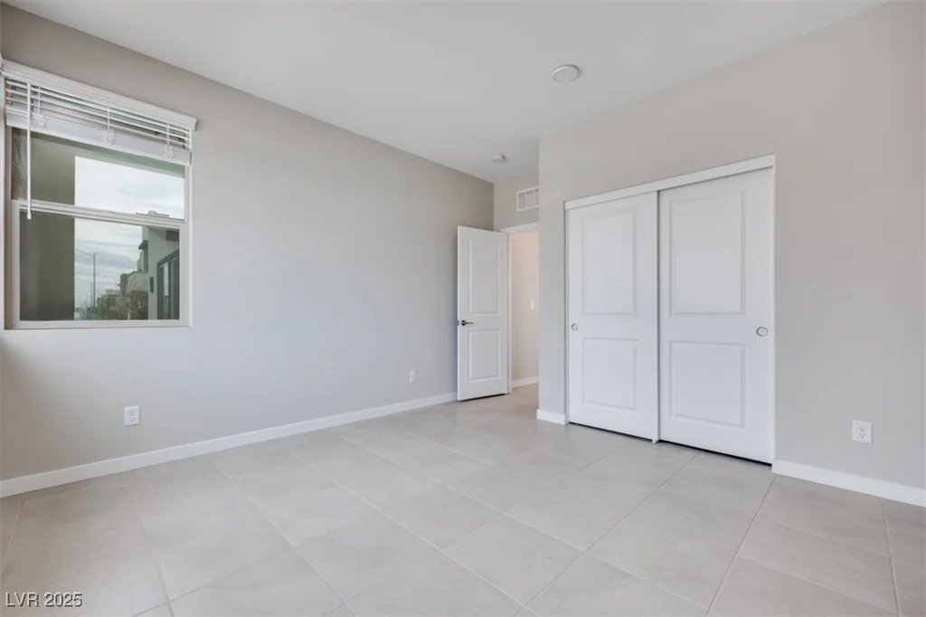 1410 Crimson Sunbird, North Las Vegas, NV 89084