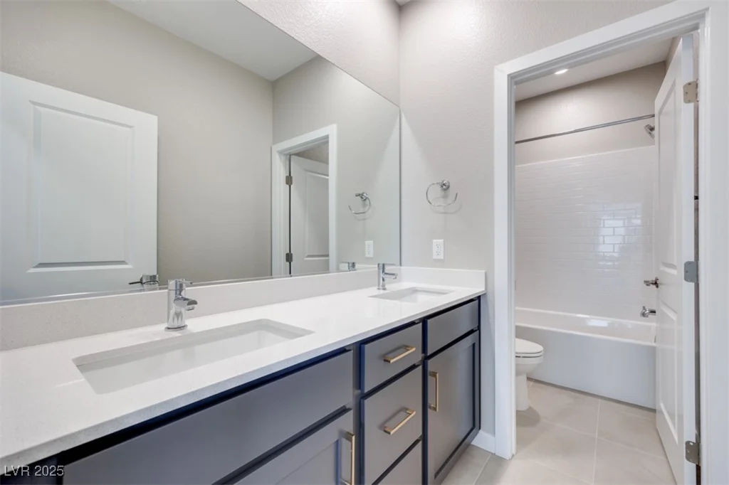 1410 Crimson Sunbird, North Las Vegas, NV 89084