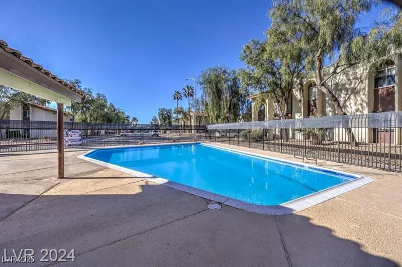 3243 Savalli, Las Vegas, NV 89102