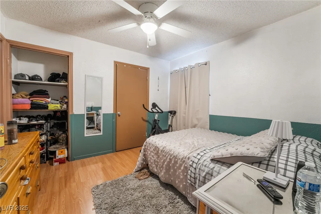 3421 Thomas, North Las Vegas, NV 89030