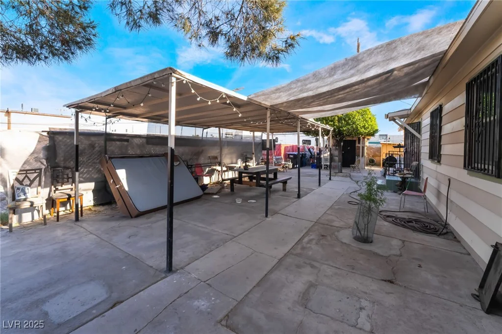 3421 Thomas, North Las Vegas, NV 89030