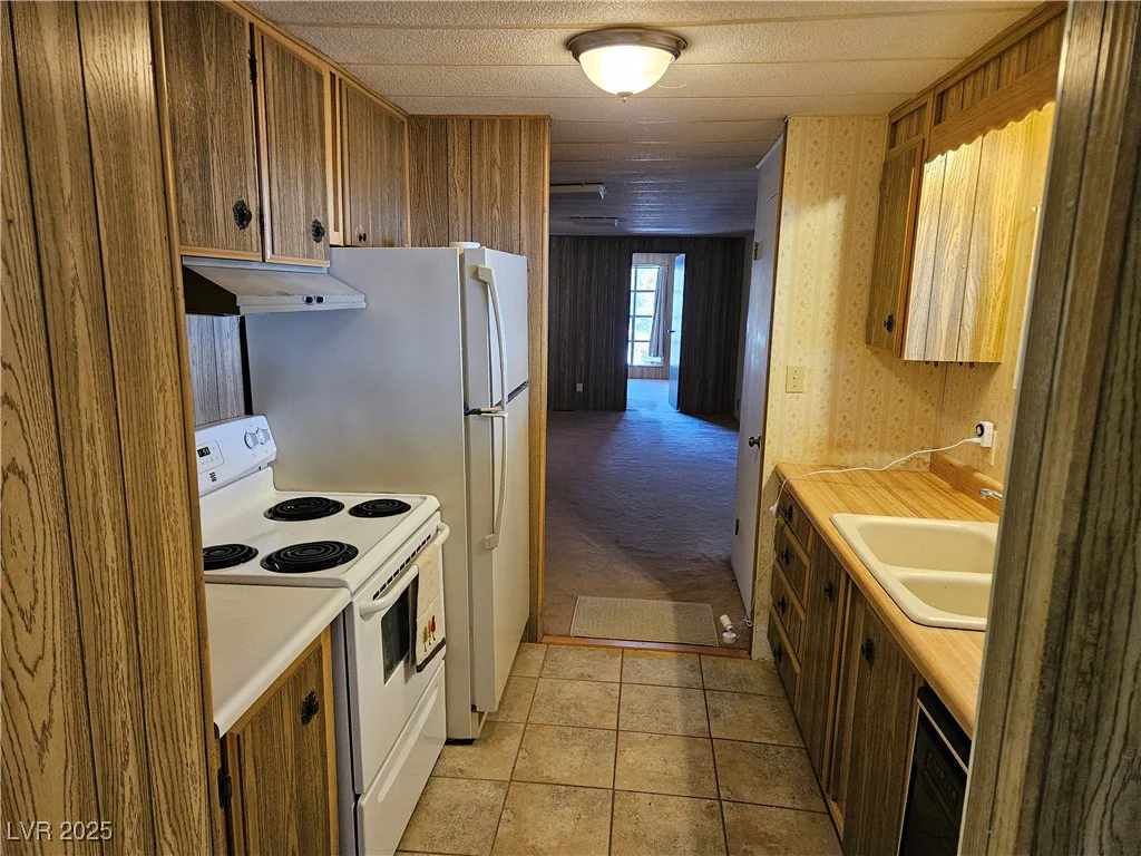 249 Hobson, Searchlight, NV 89046