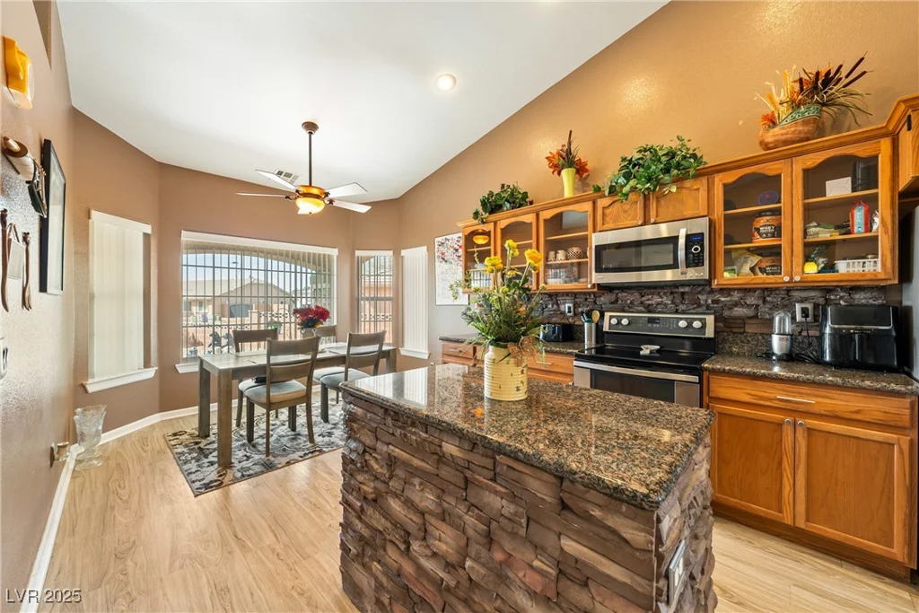 5481 Lincolnwood, Pahrump, NV 89061