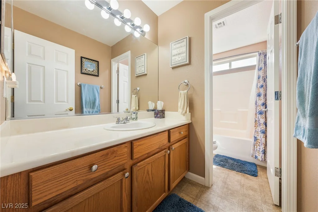5481 Lincolnwood, Pahrump, NV 89061