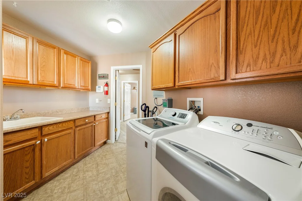 5481 Lincolnwood, Pahrump, NV 89061