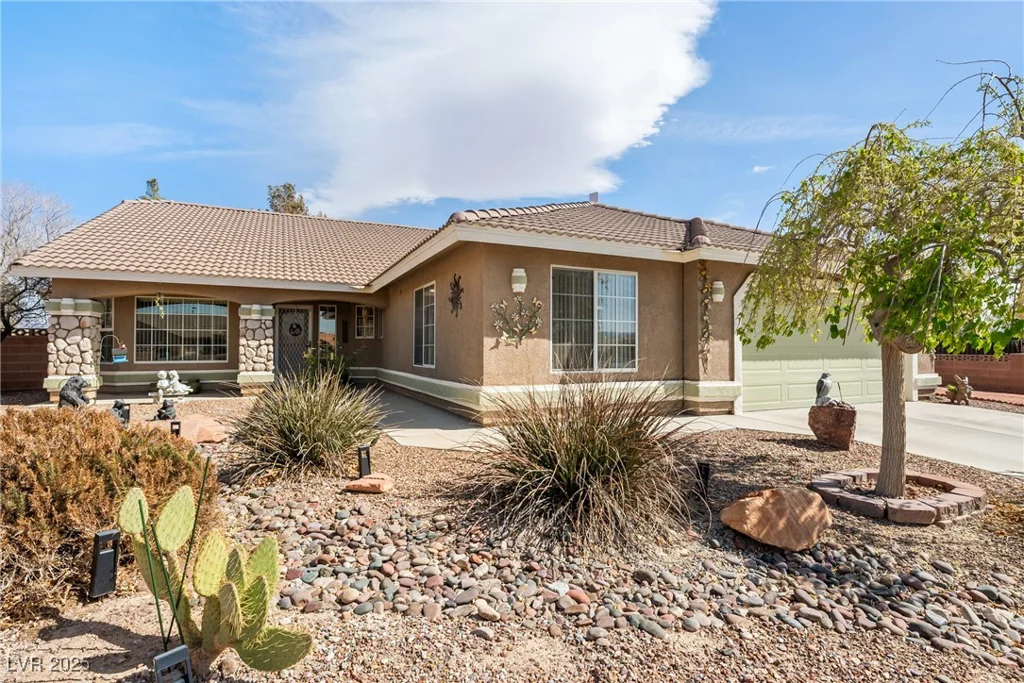 5481 Lincolnwood, Pahrump, NV 89061