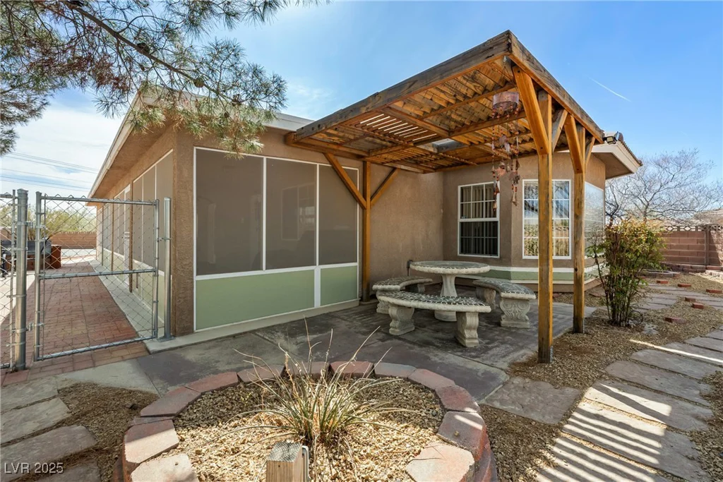 5481 Lincolnwood, Pahrump, NV 89061