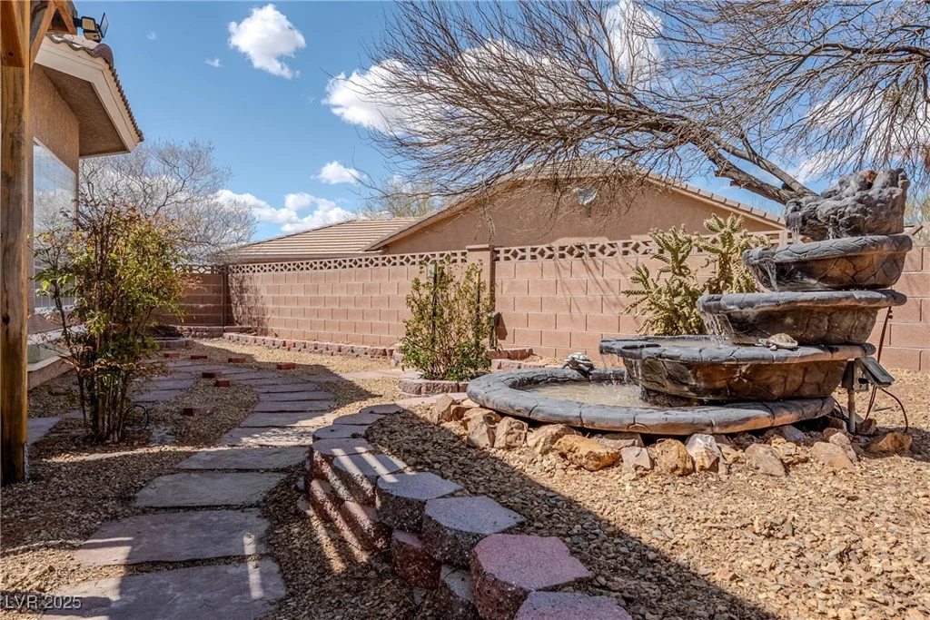 5481 Lincolnwood, Pahrump, NV 89061