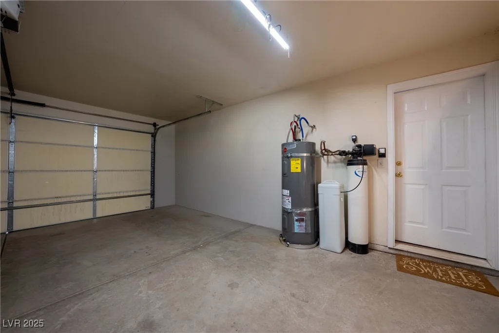 5481 Lincolnwood, Pahrump, NV 89061