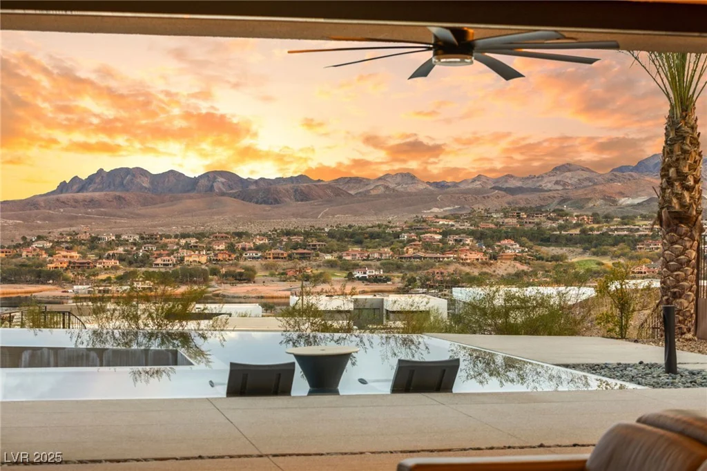 12 Falling Canyon, Henderson, NV 89011
