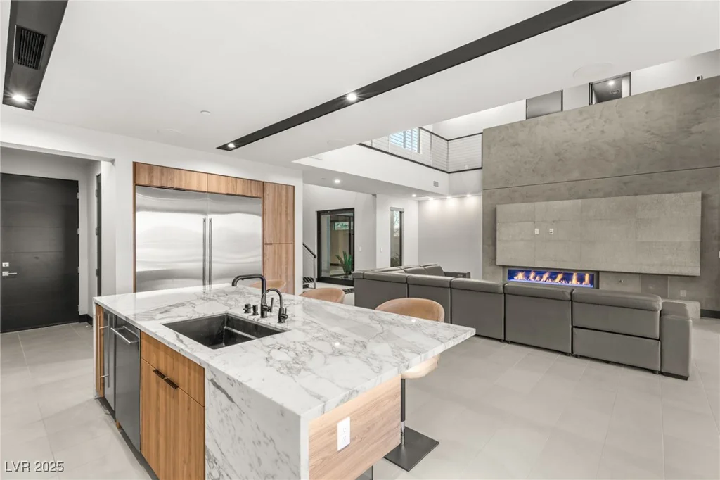 12 Falling Canyon, Henderson, NV 89011