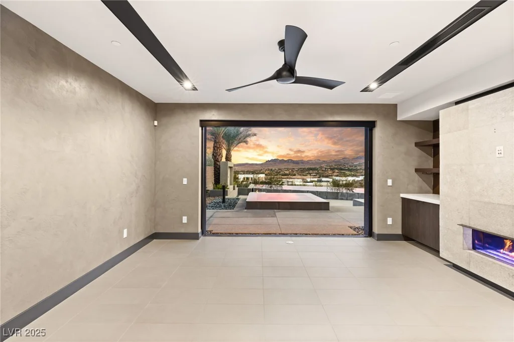 12 Falling Canyon, Henderson, NV 89011