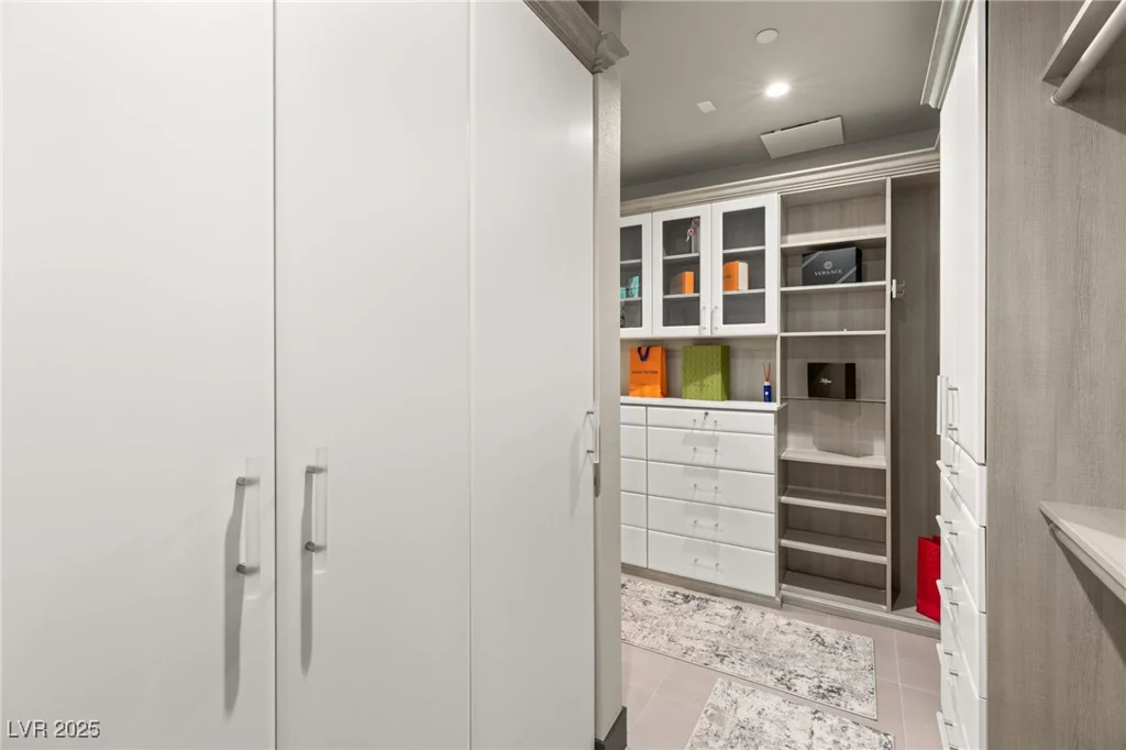12 Falling Canyon, Henderson, NV 89011