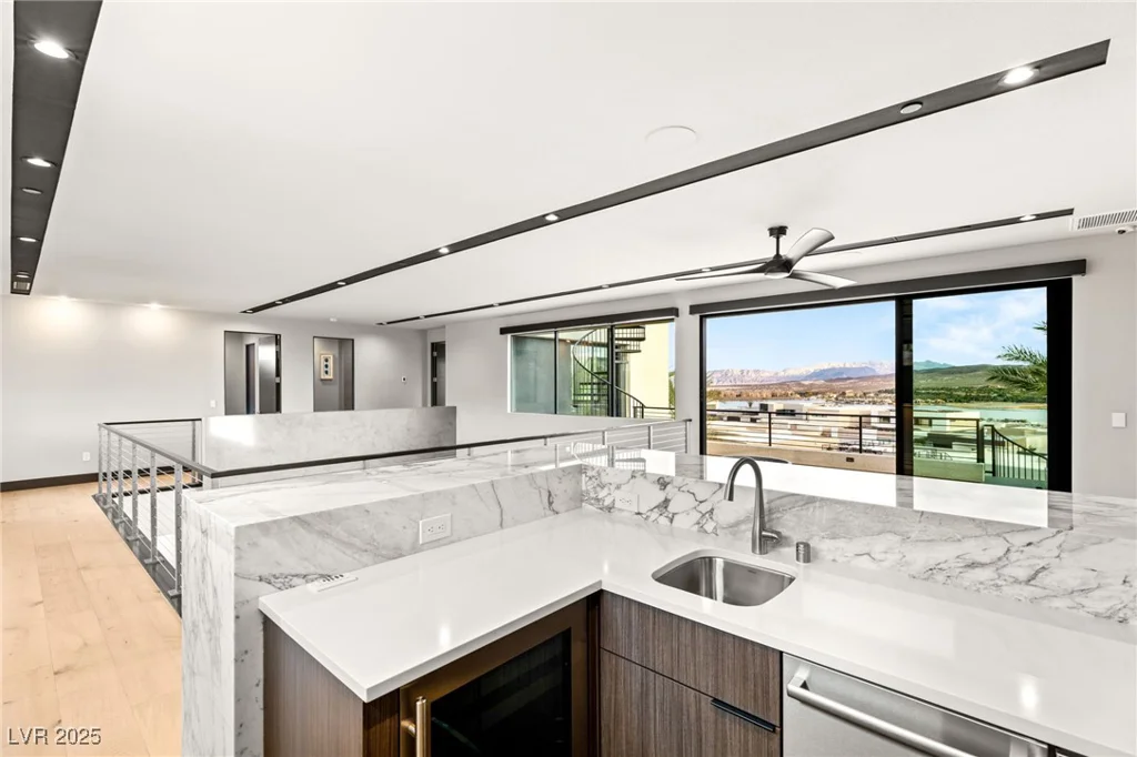 12 Falling Canyon, Henderson, NV 89011