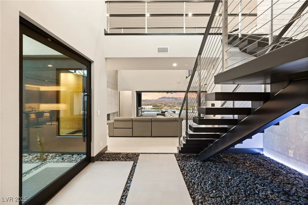 12 Falling Canyon, Henderson, NV 89011