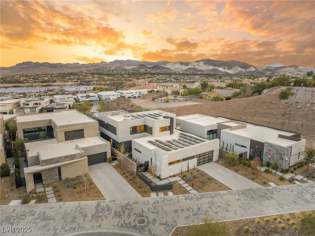 12 Falling Canyon, Henderson, NV 89011