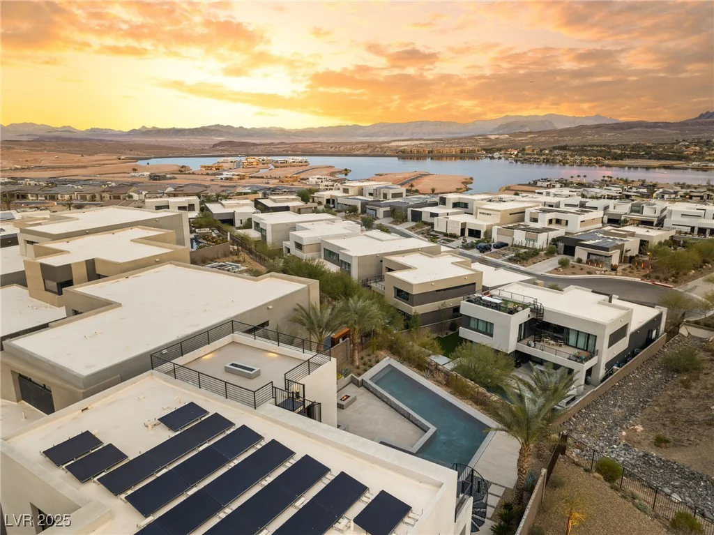 12 Falling Canyon, Henderson, NV 89011