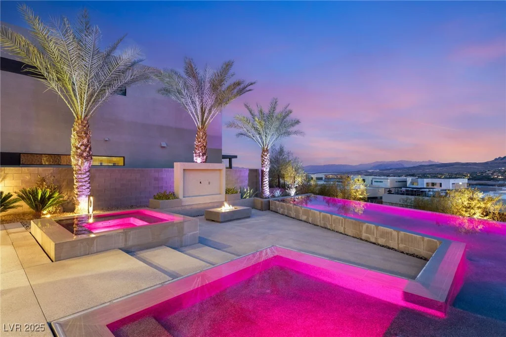 12 Falling Canyon, Henderson, NV 89011