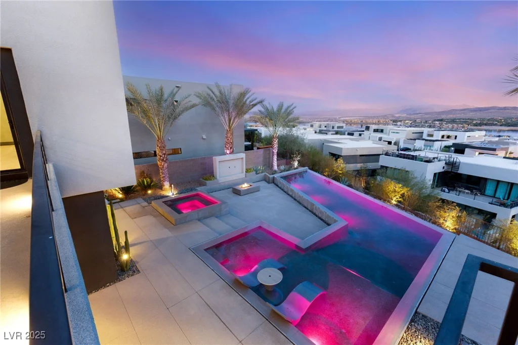 12 Falling Canyon, Henderson, NV 89011
