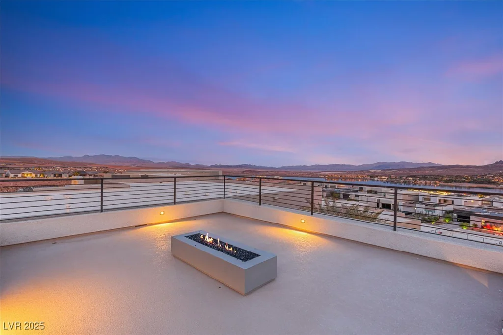 12 Falling Canyon, Henderson, NV 89011
