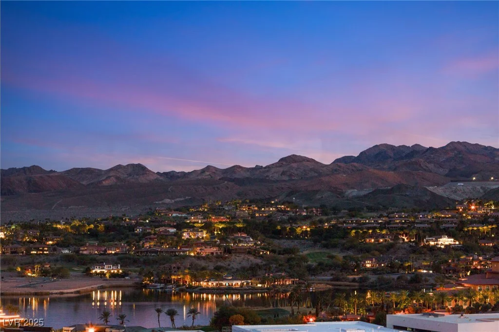 12 Falling Canyon, Henderson, NV 89011