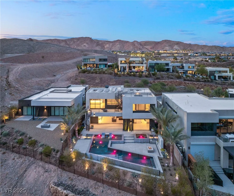 12 Falling Canyon, Henderson, NV 89011