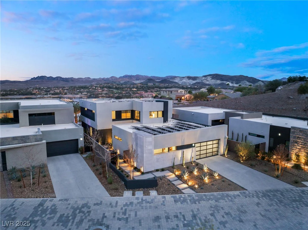 12 Falling Canyon, Henderson, NV 89011