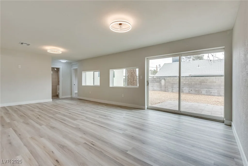 1400 Cottonwood, Las Vegas, NV 89104