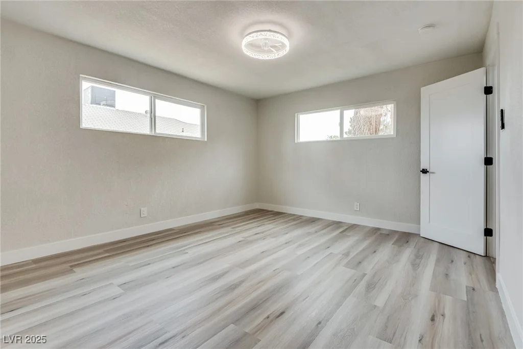 1400 Cottonwood, Las Vegas, NV 89104