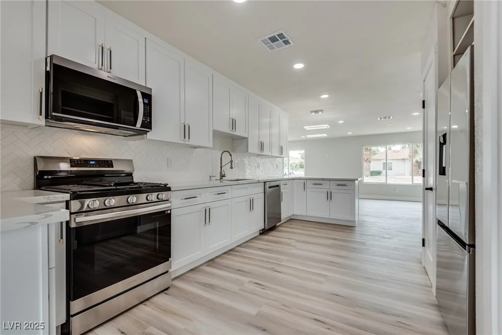 1400 Cottonwood, Las Vegas, NV 89104