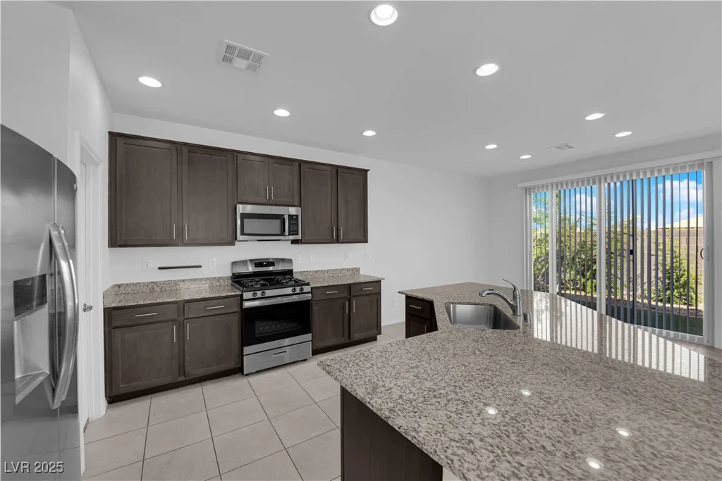 5846 Bonita Rose, Las Vegas, NV 89113
