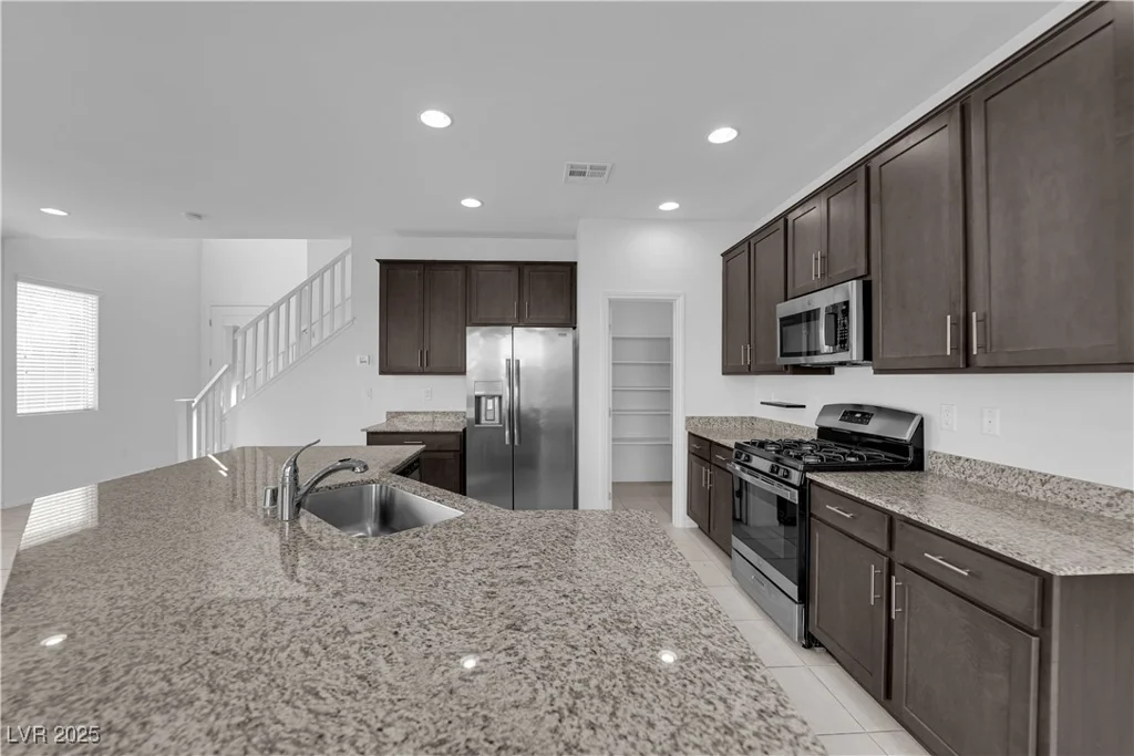 5846 Bonita Rose, Las Vegas, NV 89113