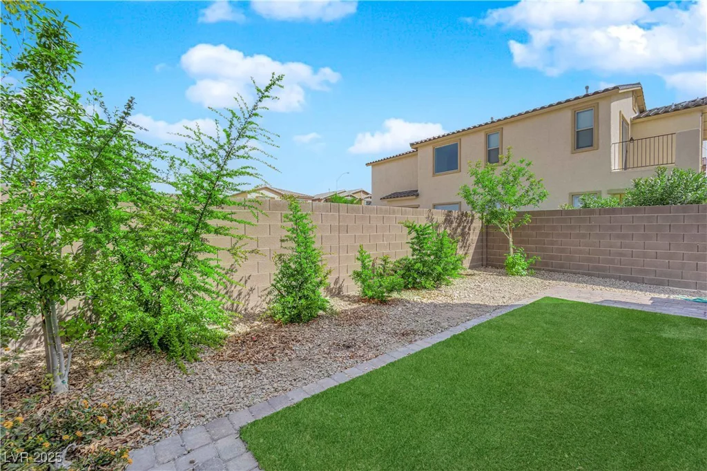 5846 Bonita Rose, Las Vegas, NV 89113