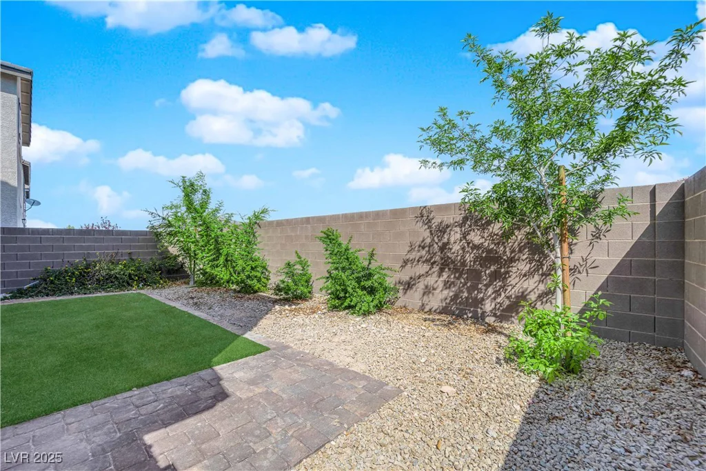 5846 Bonita Rose, Las Vegas, NV 89113