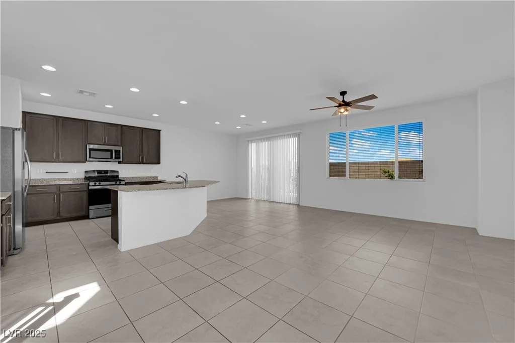 5846 Bonita Rose, Las Vegas, NV 89113