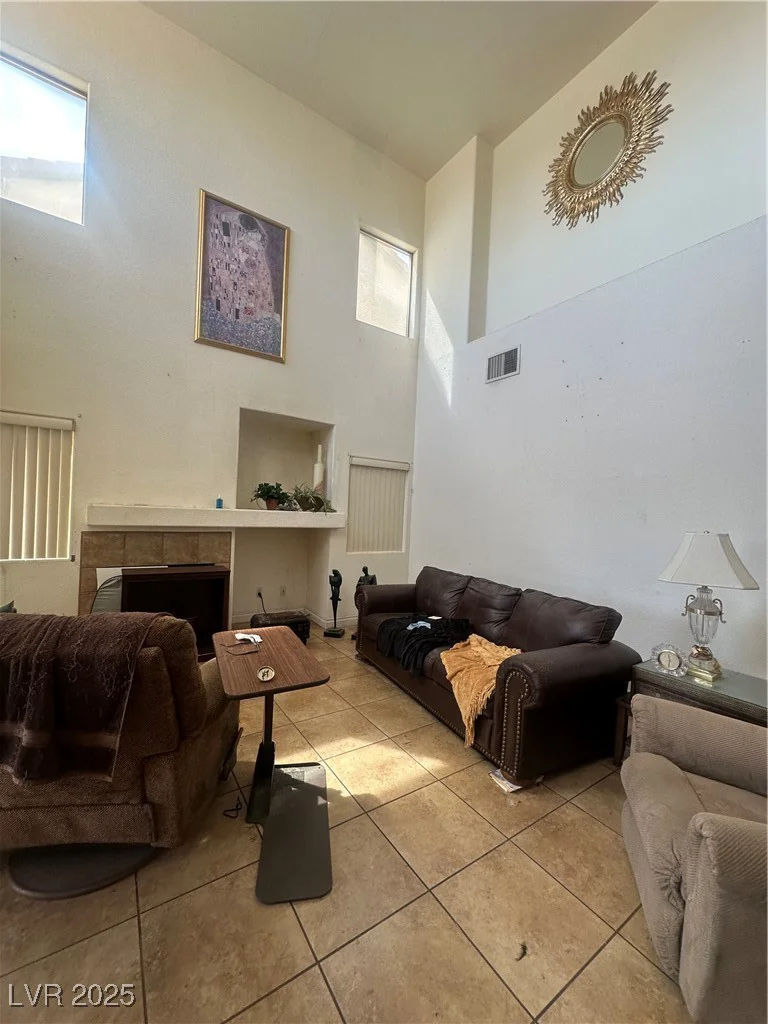 4017 Radbourne, Las Vegas, NV 89121